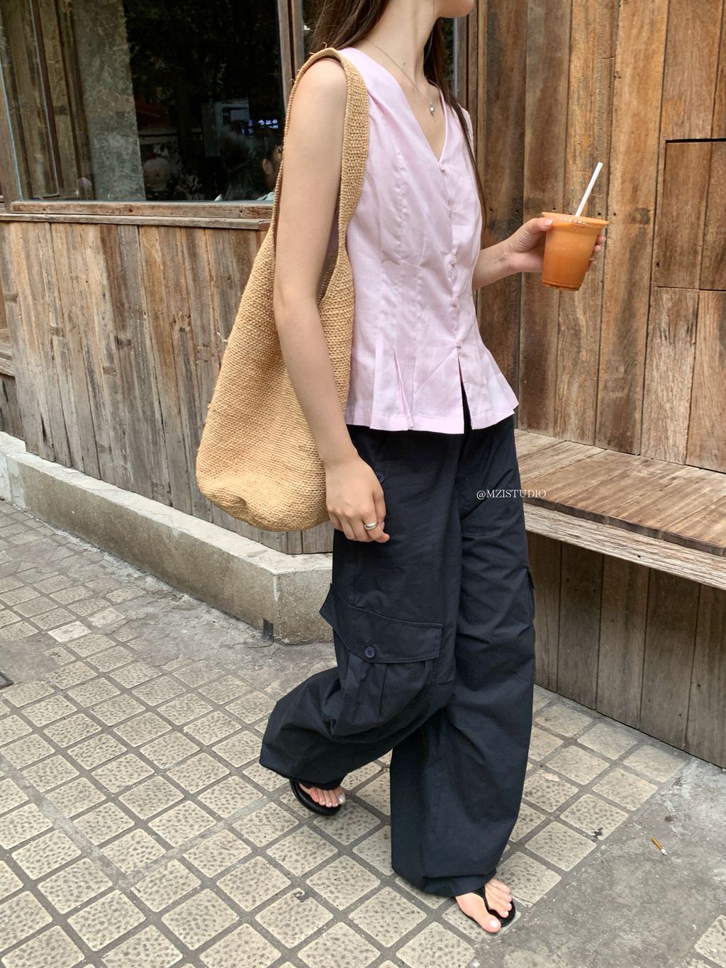 2e7c962b89be02784cff6fa83190a4b7