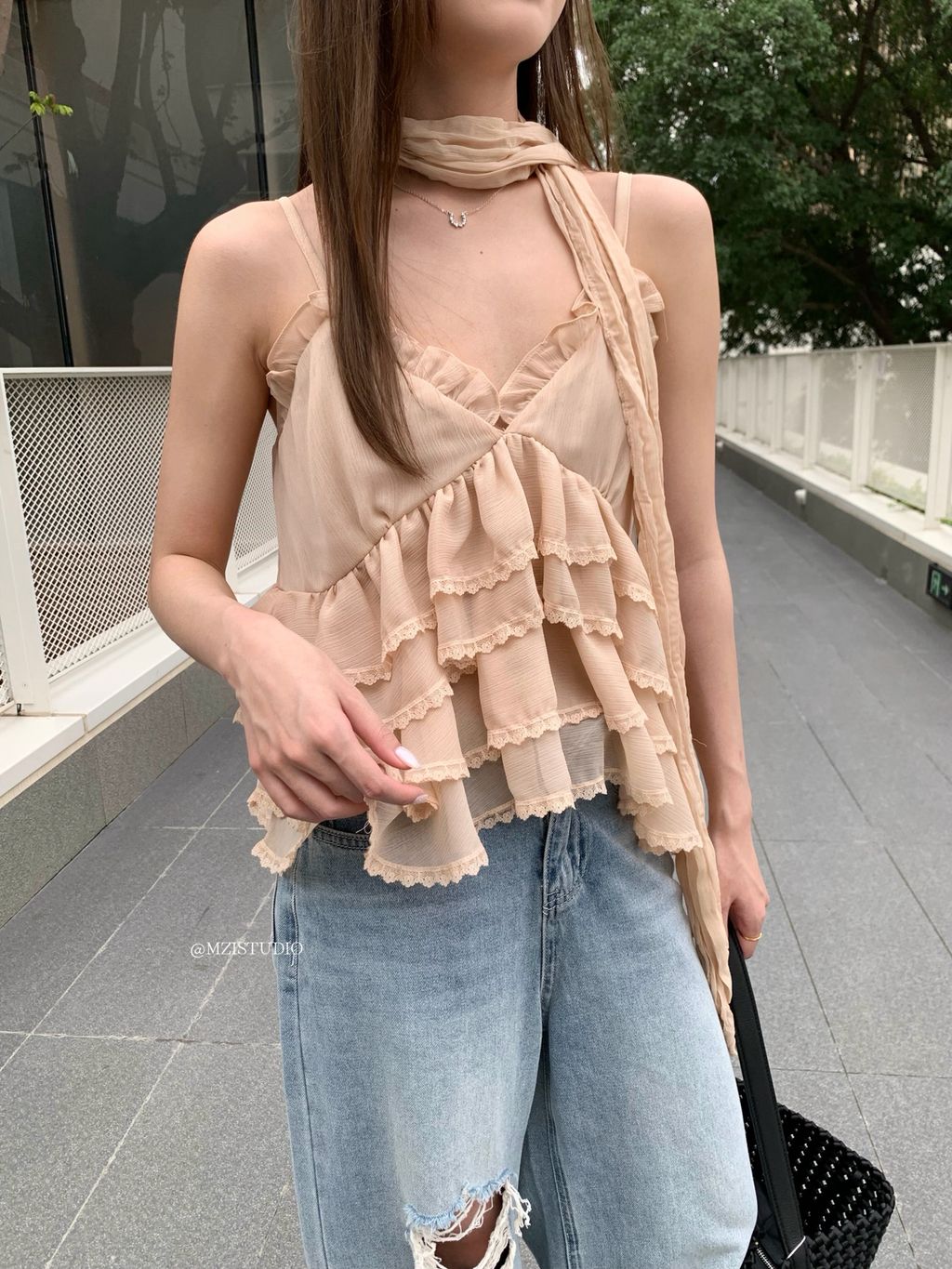 98439ac855735f516b9dbee0f23dc563