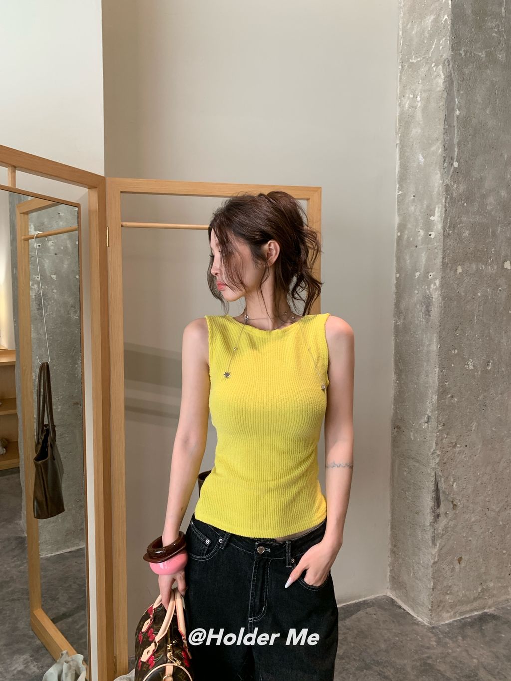 28032888e9433d281bab423b0226363a