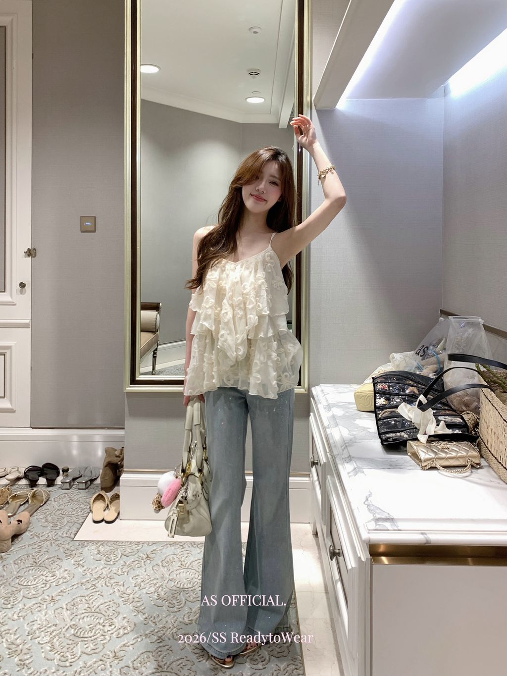 7369d5f29183a6373c9175ebf33381de