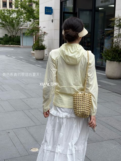 8e4e45bbb27fa443761a65ddb9b82e51