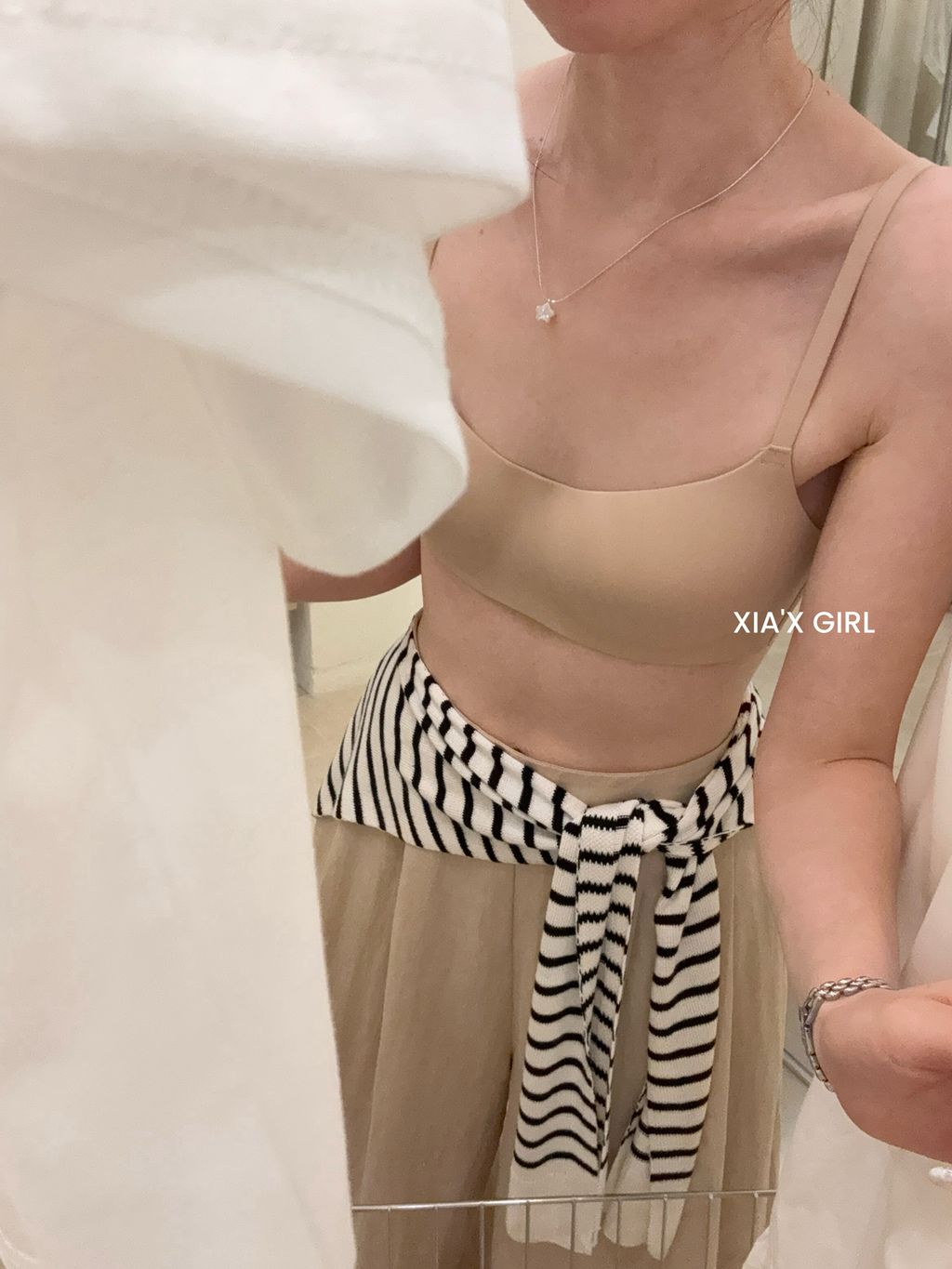 1749083bb3064d62cd9399b919a1561a