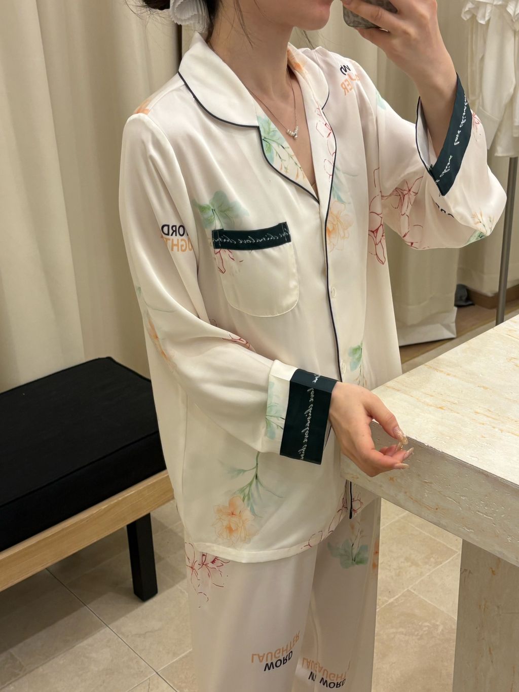 73318bb5f2370805f9618c7b18fc74af