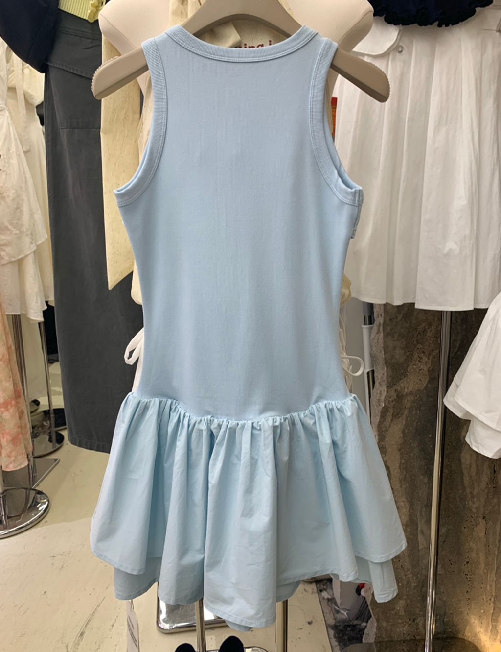 98d0d84dcfa53a09cf38d545f5ffe96b