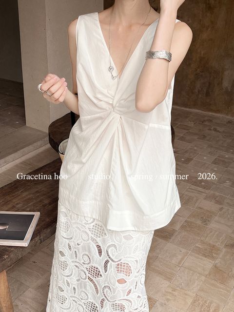 07b995edf732896896284f568a3b799c