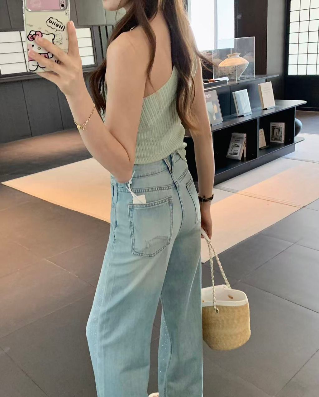 e91ea4a99d239645f8b38ee784c36d31