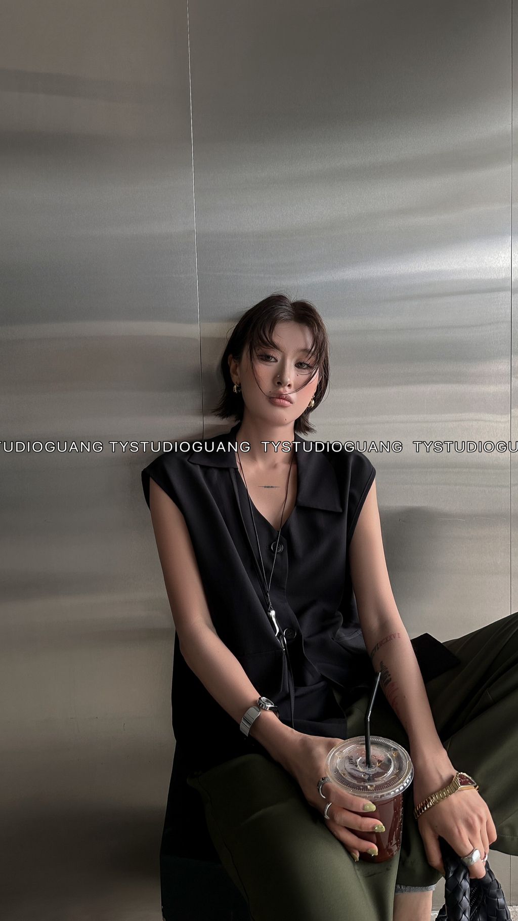 0dc4eb6617f3ec22c7f3f49dcfe15d3a