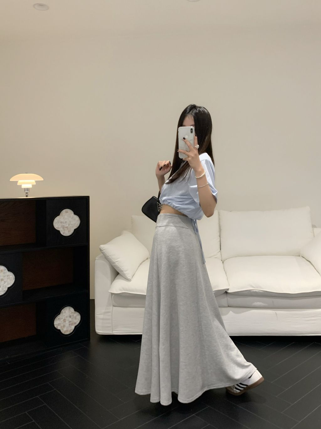 51d969144e58c81e71e3f6c9d9468070