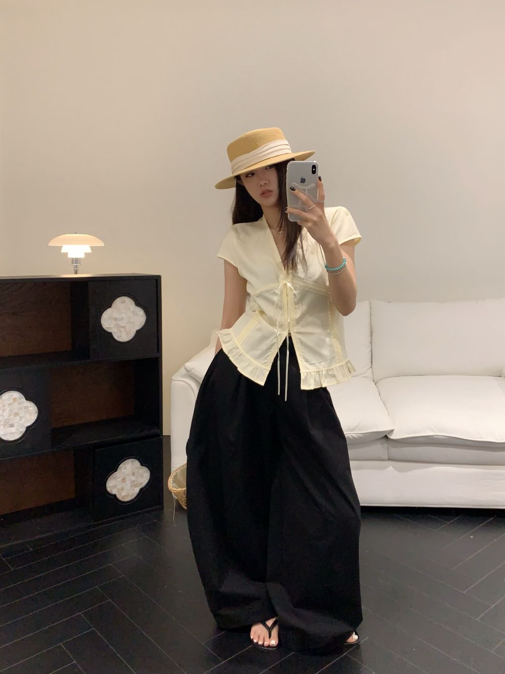 d88a1b7de85688a91bf5cdd8f19b46ae