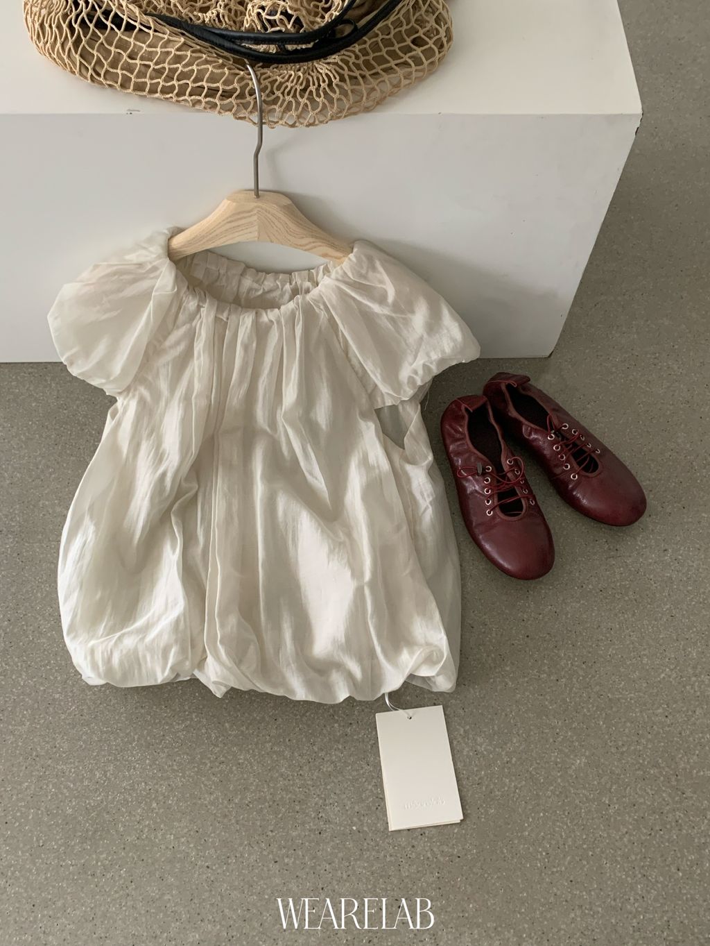 8e5373a363f76212b6d27fa675376569