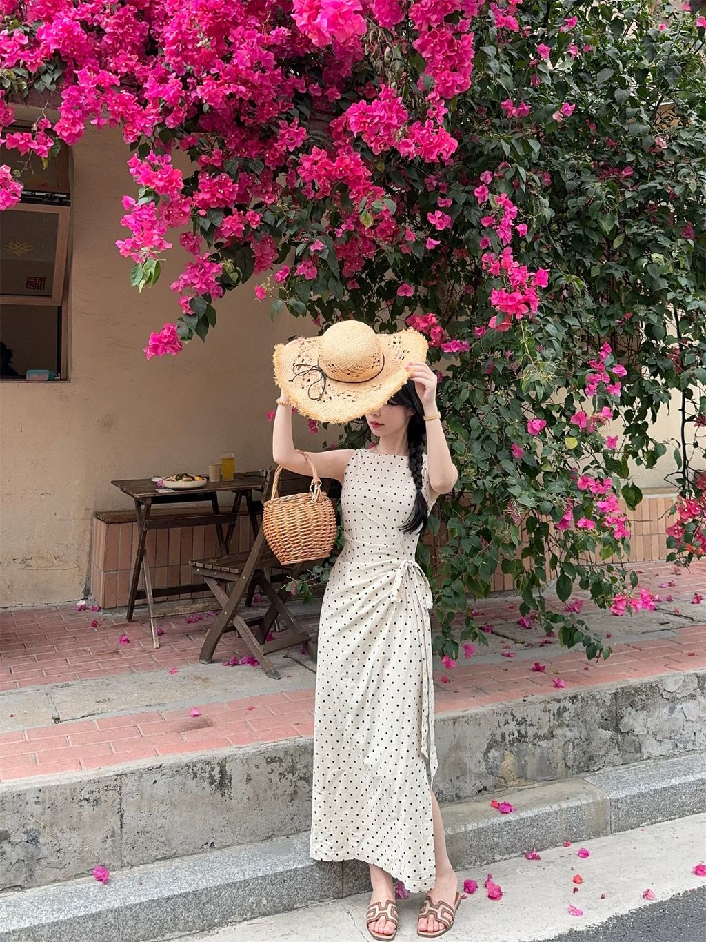 b8544b18bf42bd5e16d2c1ed52016e67