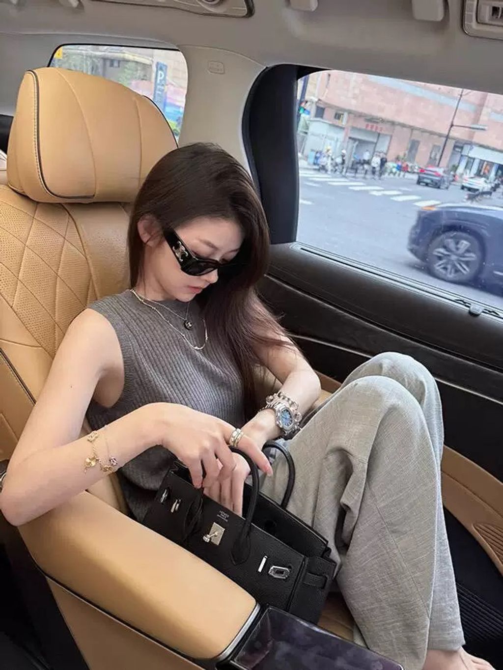 07107d293a19b67d9d98343c5b754a25