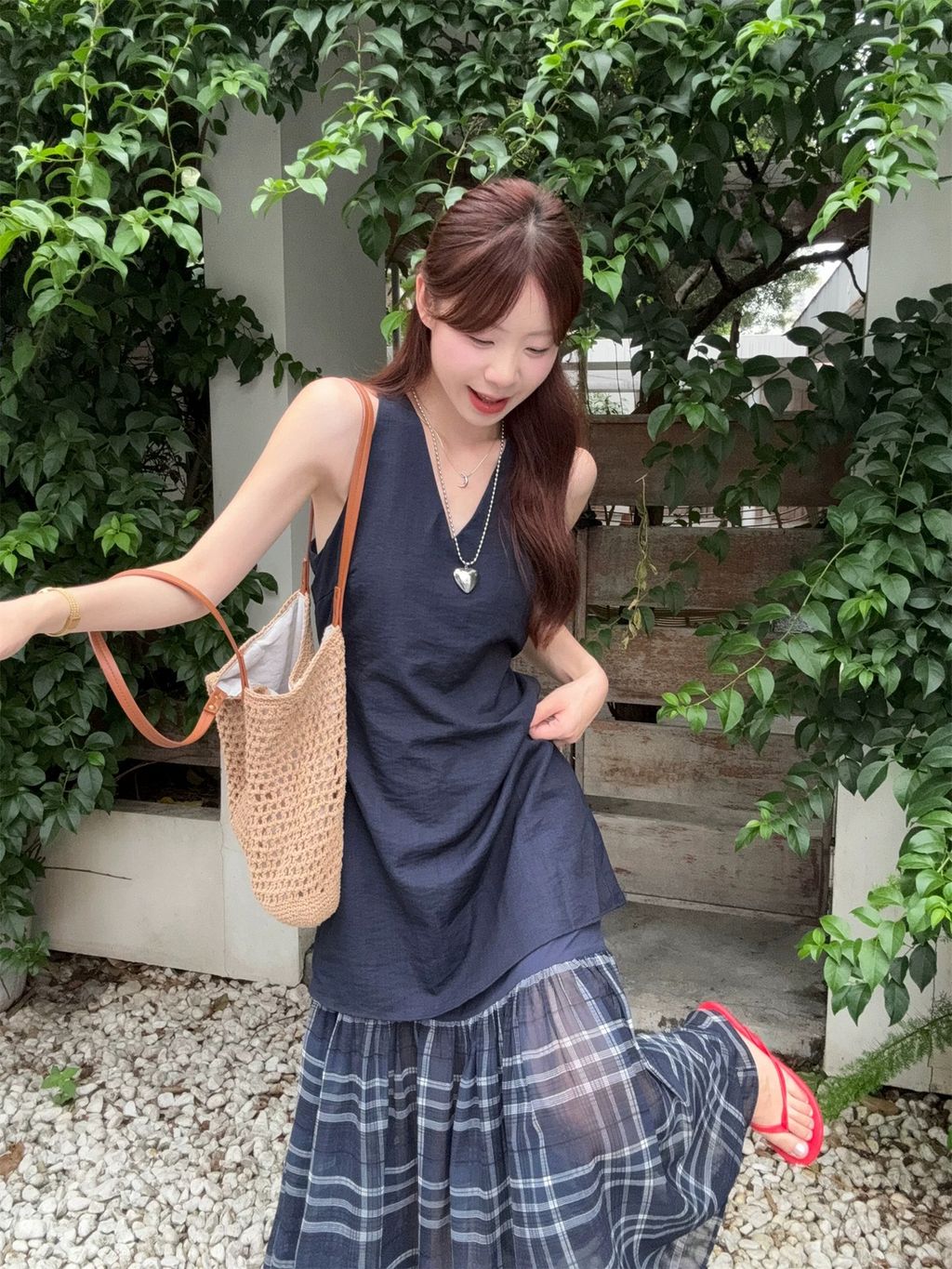 06d633ff3cc426d2064fcc0a8dc884d2