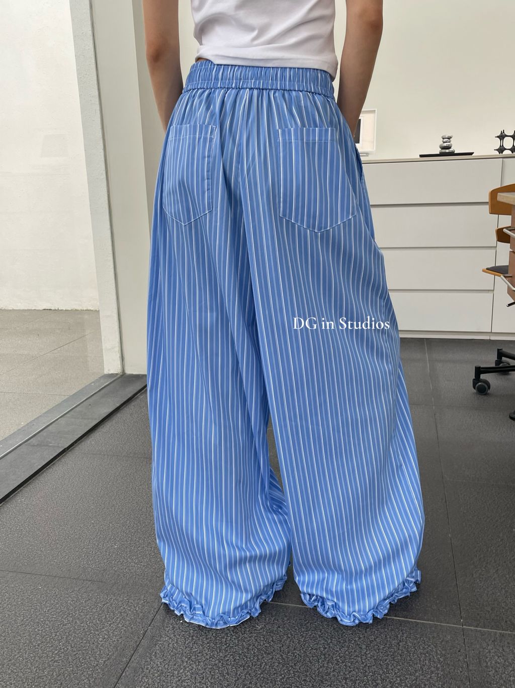 b77f99fef9a629f8b6d51dffc016f8e3