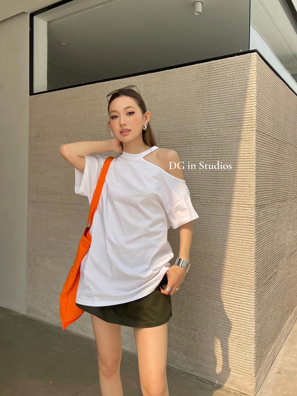 ae2102f5b724b2a3148826879ba059cb