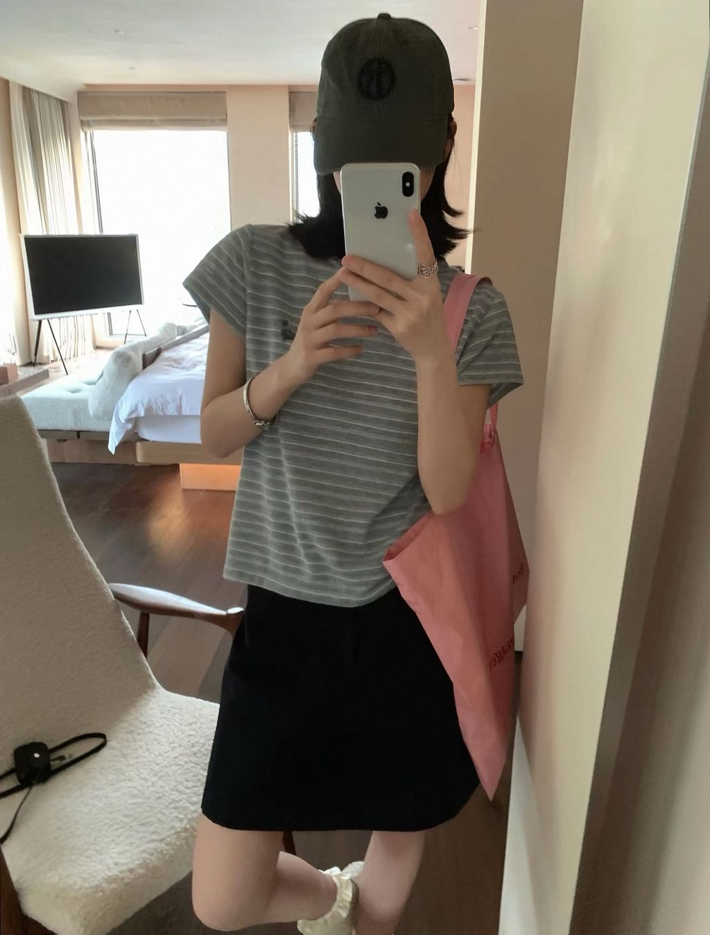 77f6279b4abae264633bdda81aa8feaa