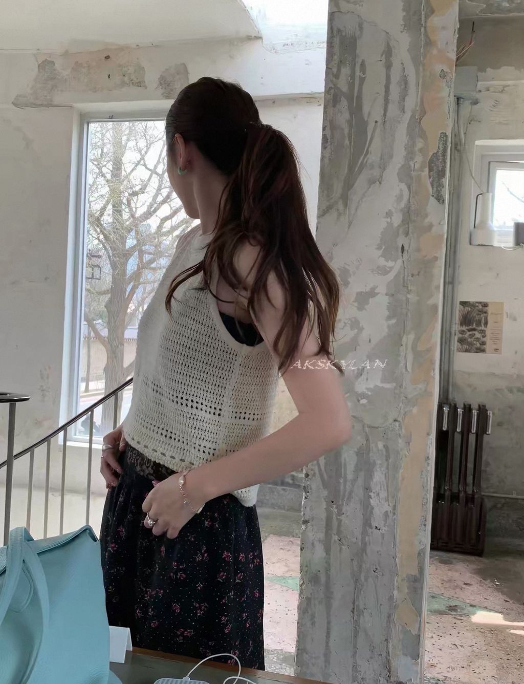 b9b979a23abf4c43f2eb4a59a2d5a5c0