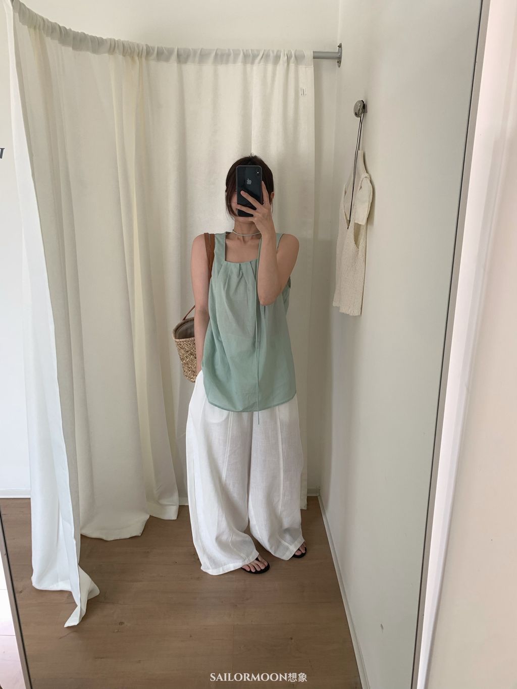 3debf7bd01327cf5c54136290a92030b