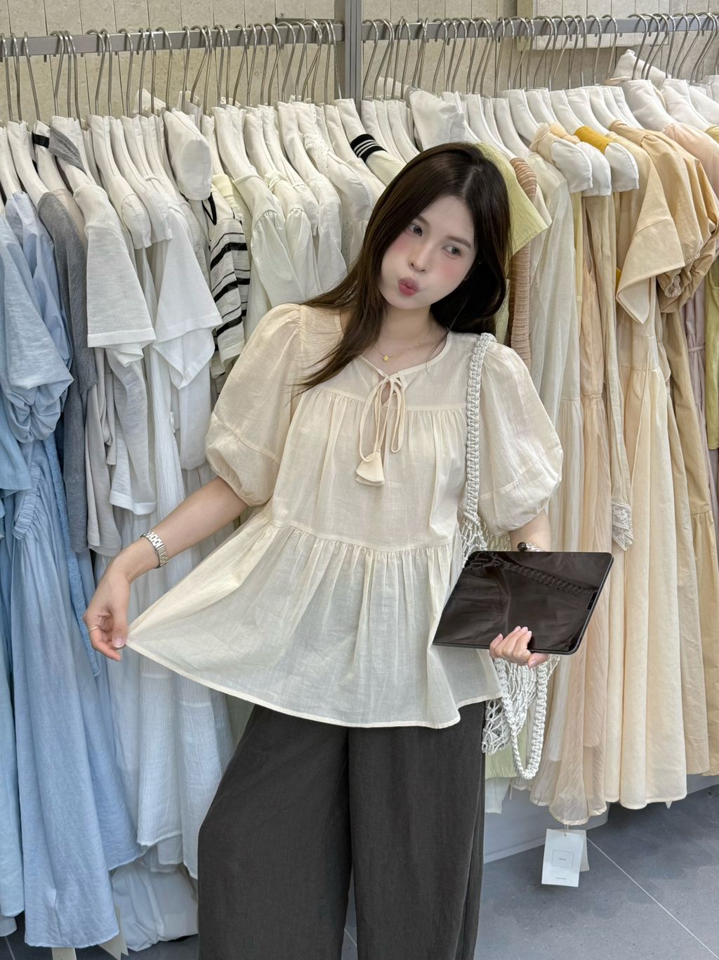 7e63f2482bf54553cea81a4f2a3e96ed