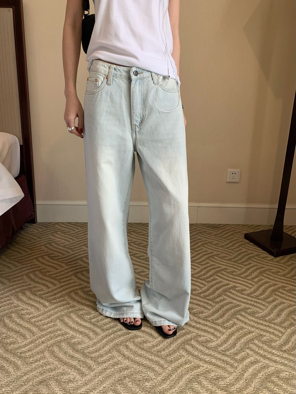 22c99c3cf8843b6f223a5854b995c81b