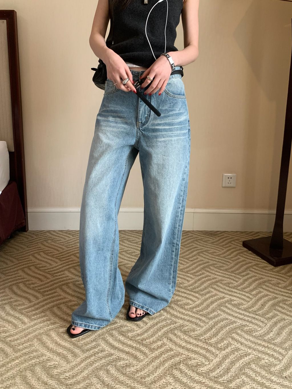 69fff36f5da3ce5dc986d6954cc9418e