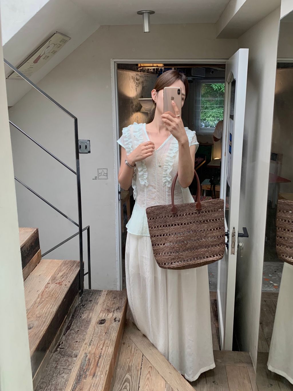 8b224344aa195b55ad4a4eedd4bdb14f