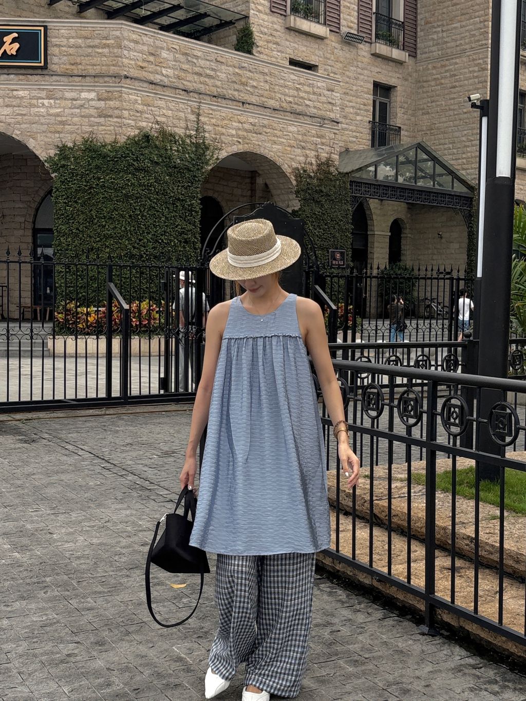 805a4a26d097fc3bf16defd6ae129a1d