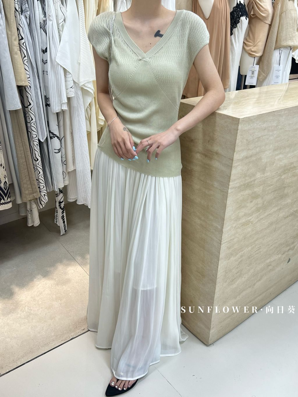 74e1f7779f01a92d1af67857d23c4db3