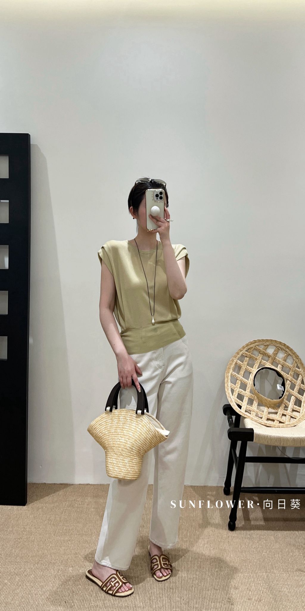 886e49618ee9994e6b27ea6cc87fea04