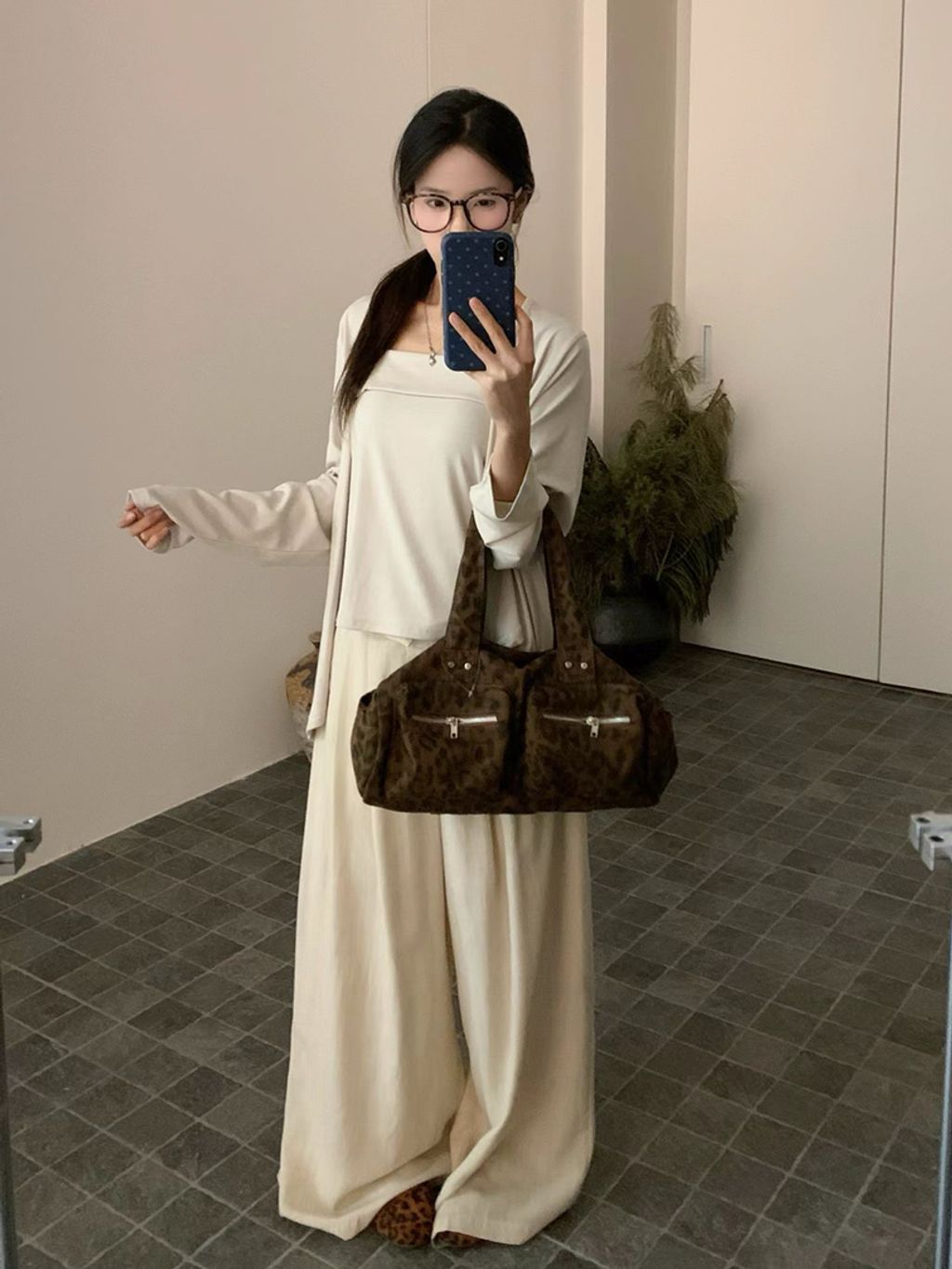 09c90975f7ed69ebebb09c8f4d39c5be