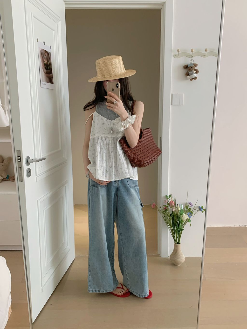 1968bbae85fff440bb9e7bfe19b4665b