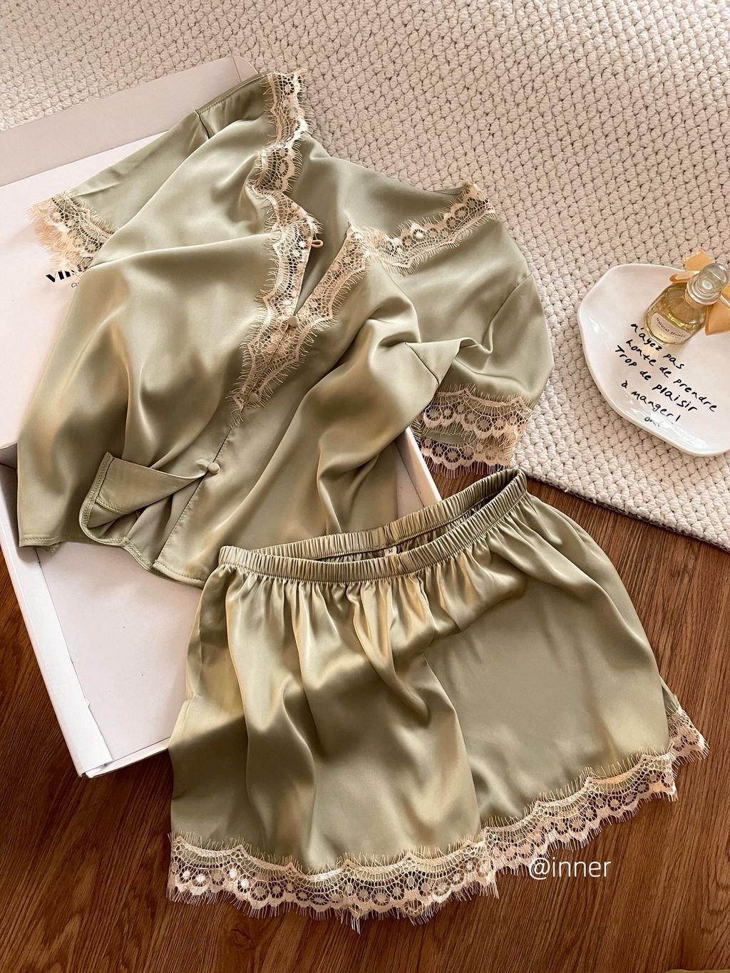 ddff0bbbcb8a2dde9497eb5b9ec06ce8