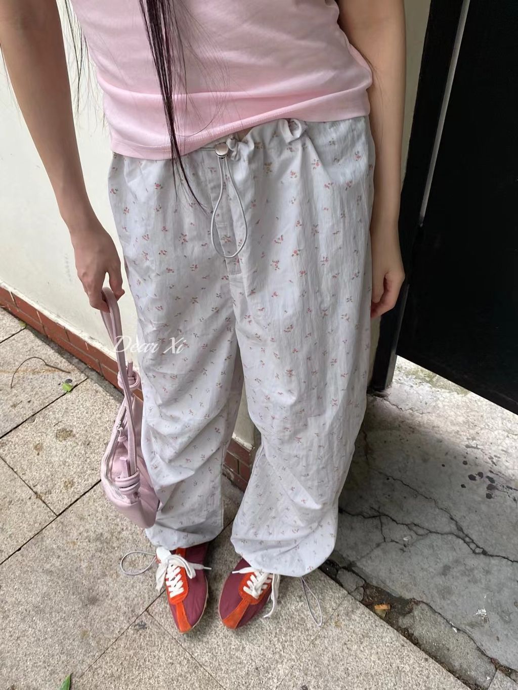 ea985b6b8efba9bbb27b280a34a2edd4