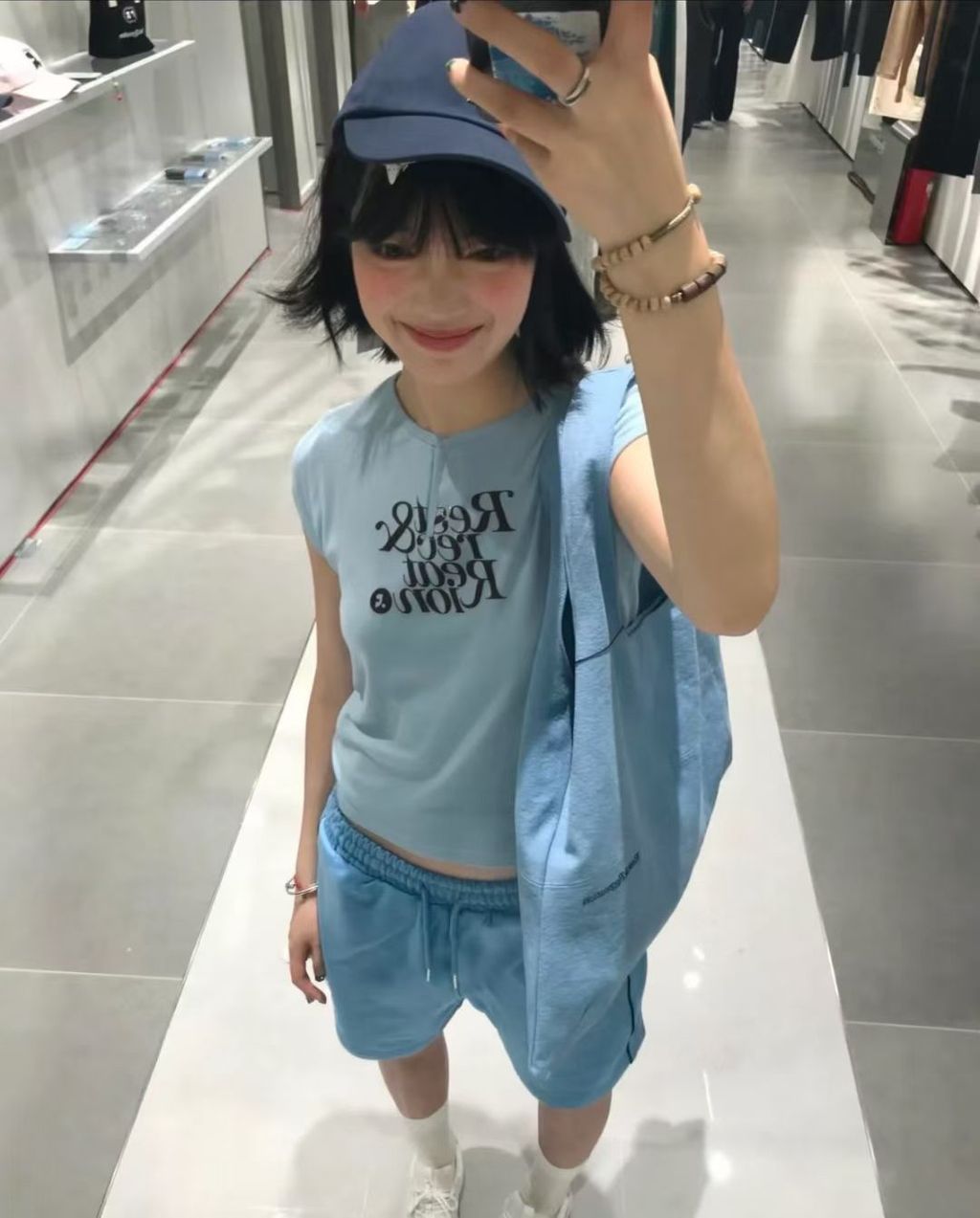 ad27a2f01e7943f9f85556a9e0b968f7