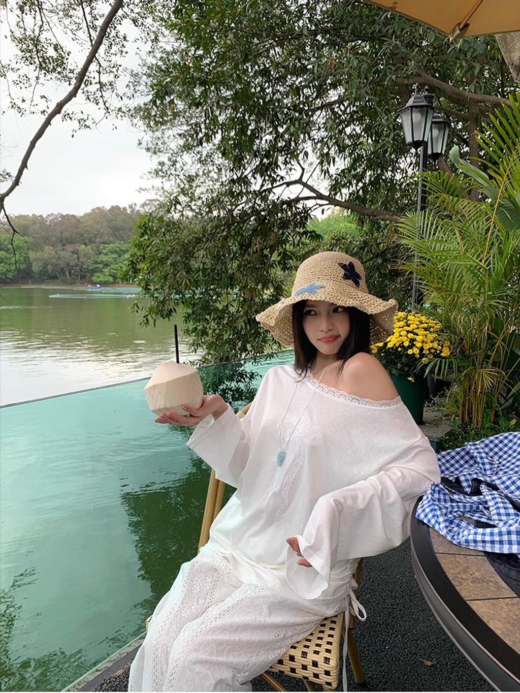 05f25e517f861690b7f13703ba4f007d