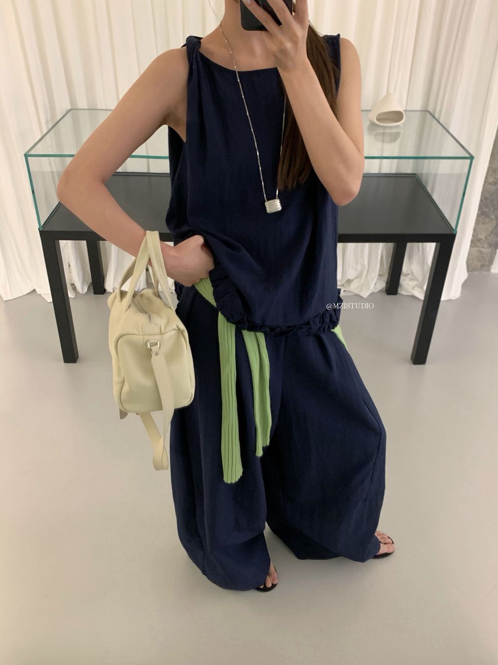 77595db3104a7c9206d728537cc5b0f2