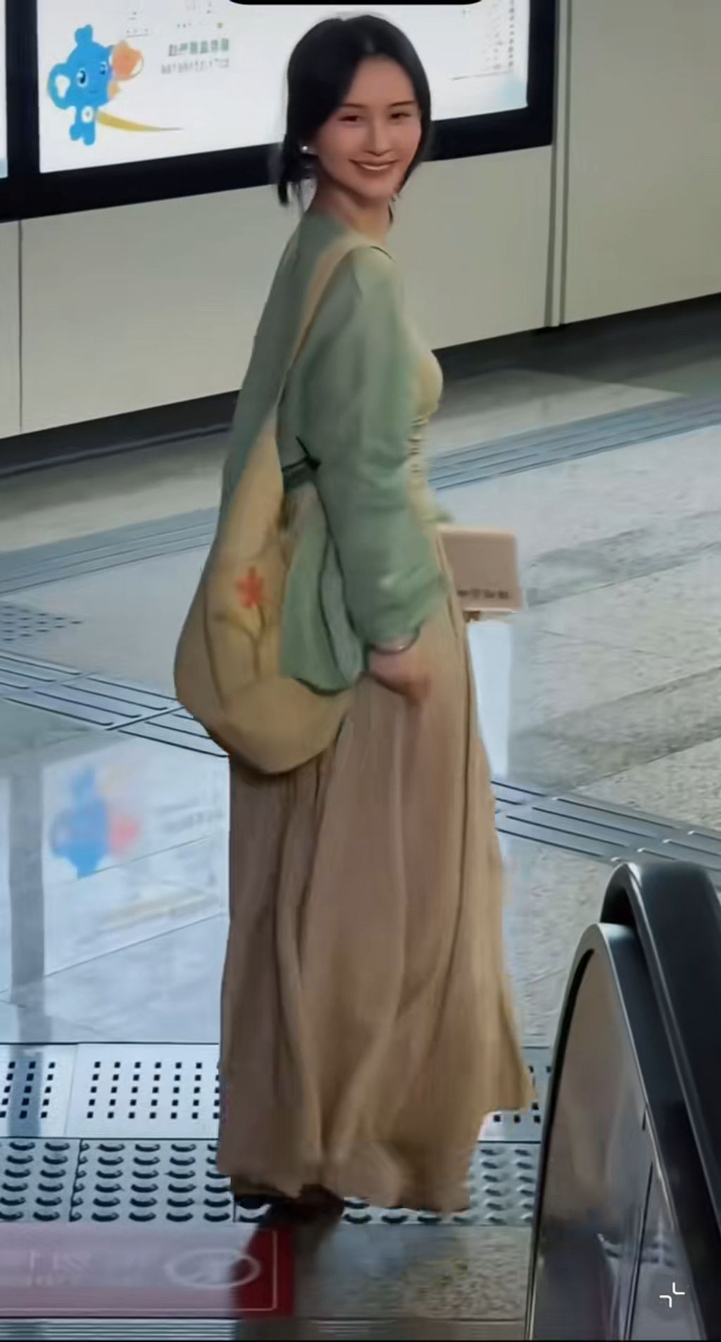 f393929a6eb77255c312abd12d7ff542