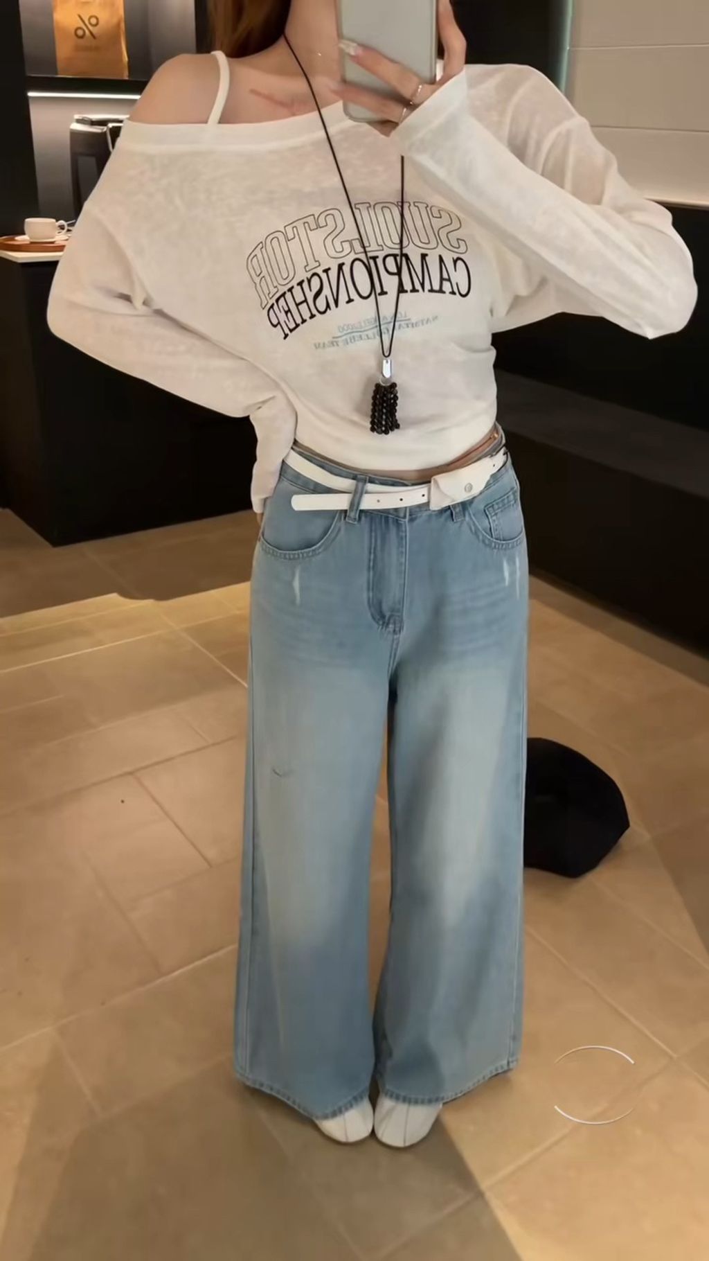 64c3bc7af41a71739e2647cf04920423