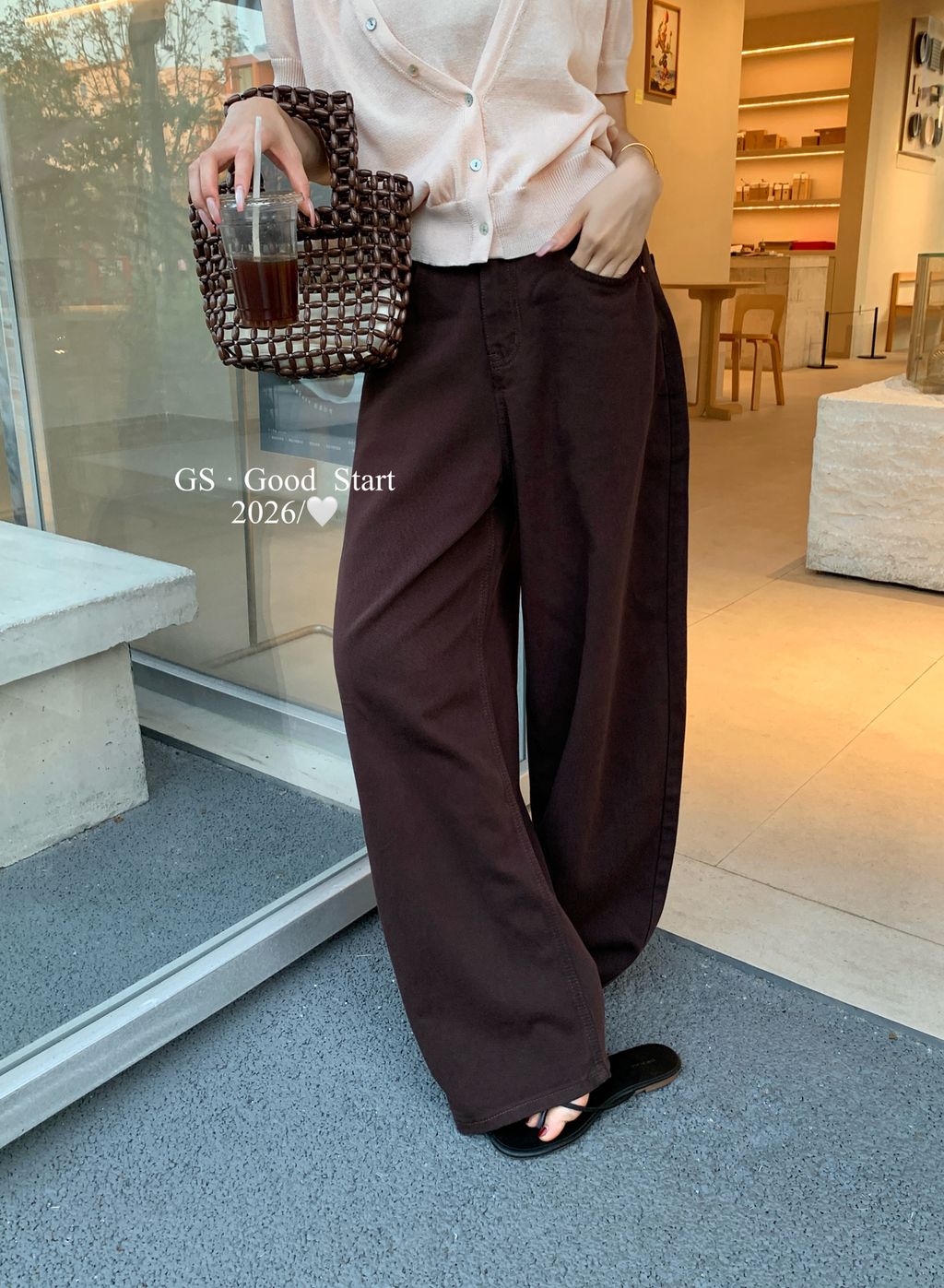 039cf2ed4458af43d2117da83f161f7d