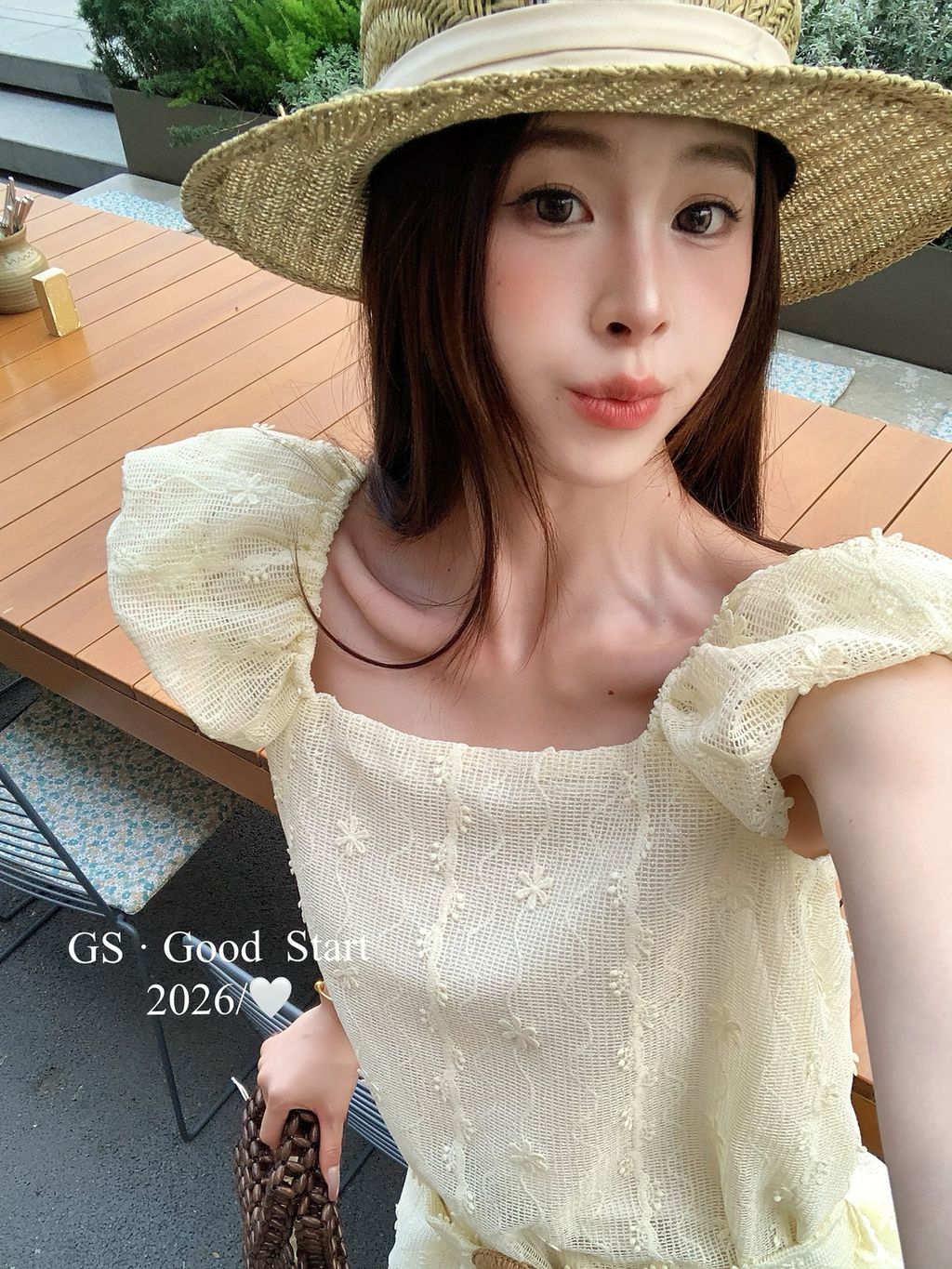 5772379f3bfa359759cb8cf09e6bad4b