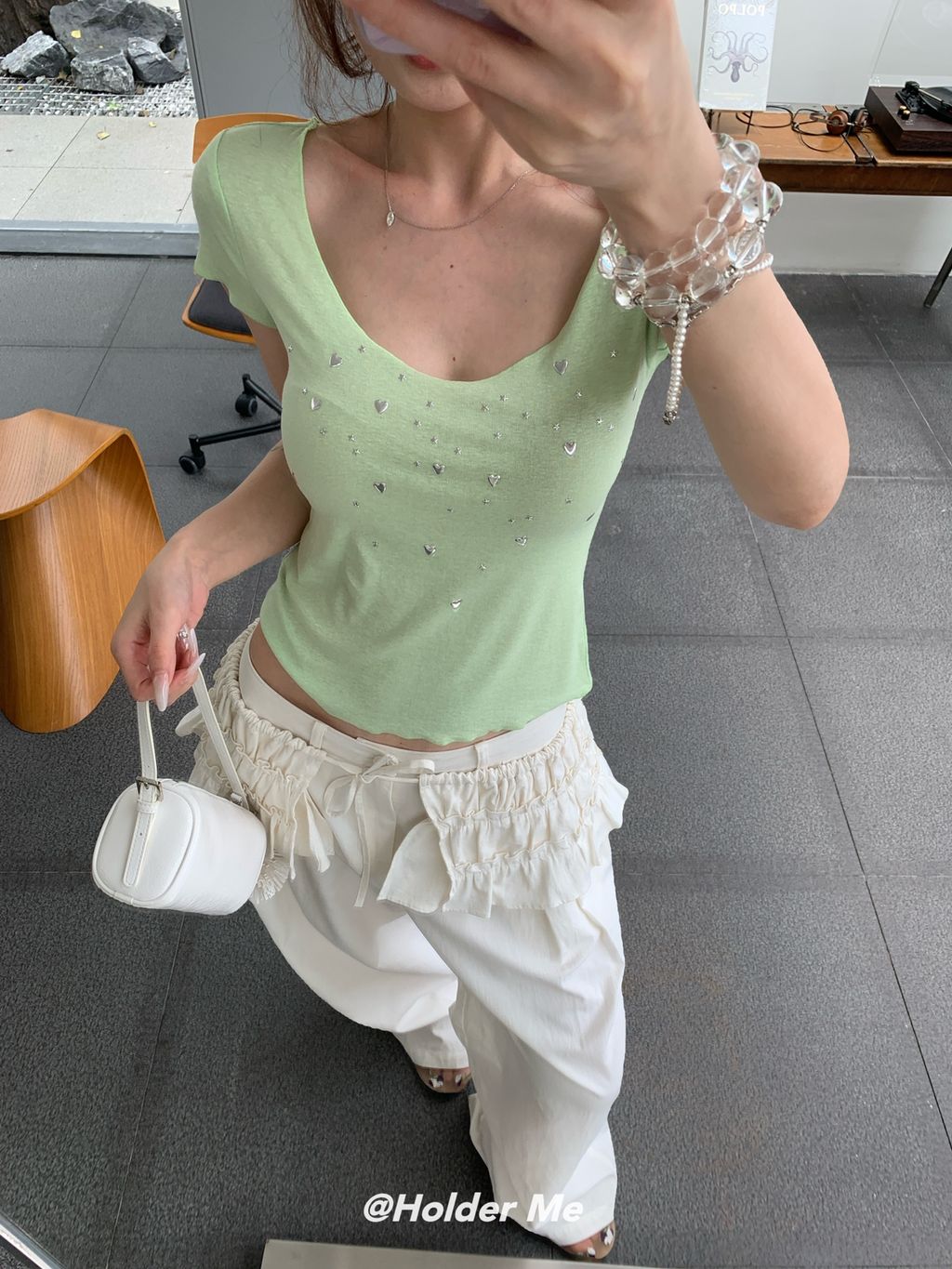 5e99c922f4fc79aba4e9a0fef529d669