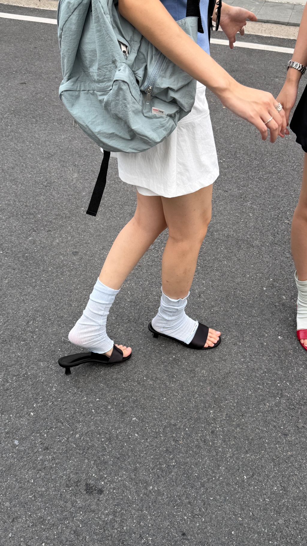 0988e30bda5456247a4294c7e931cb97