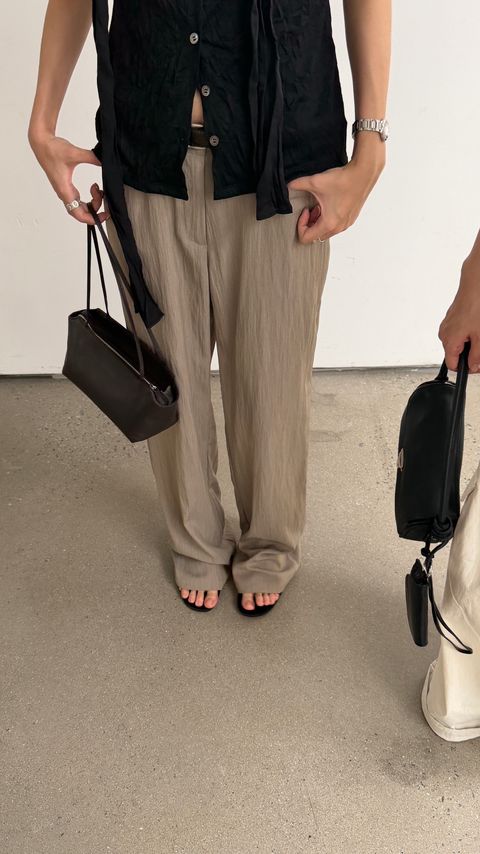 6dd827f6fb884e6b7e7f45a8a581af56