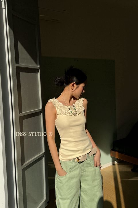 ec1c7ffef16e1b68bac4a4eb075fe8e1