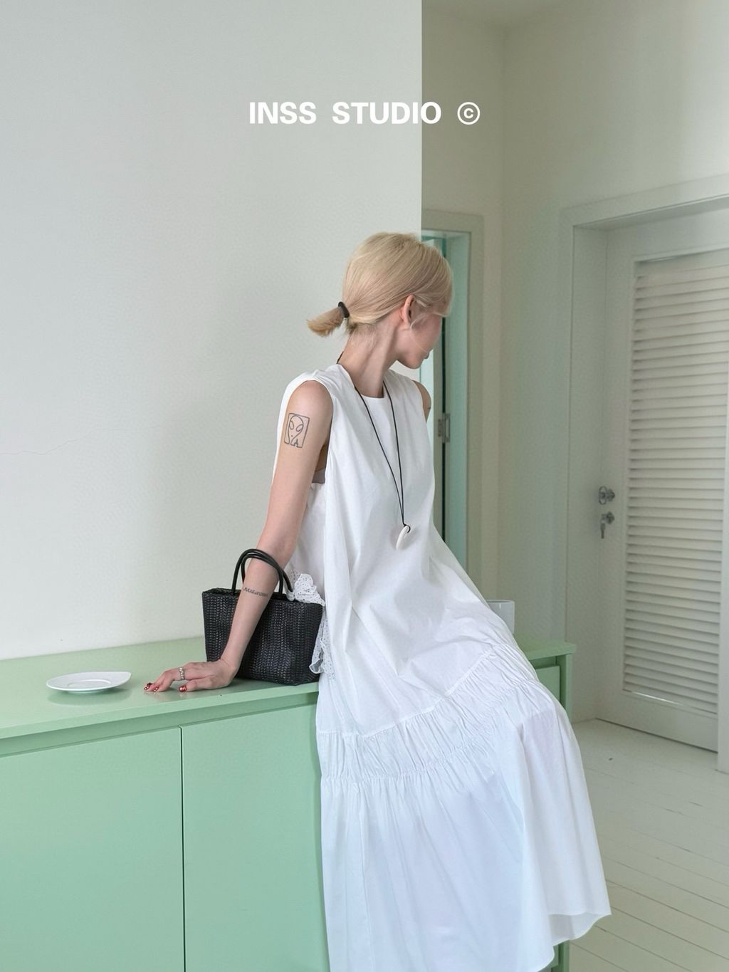 5bffc708a810159189b2a1c99981b124