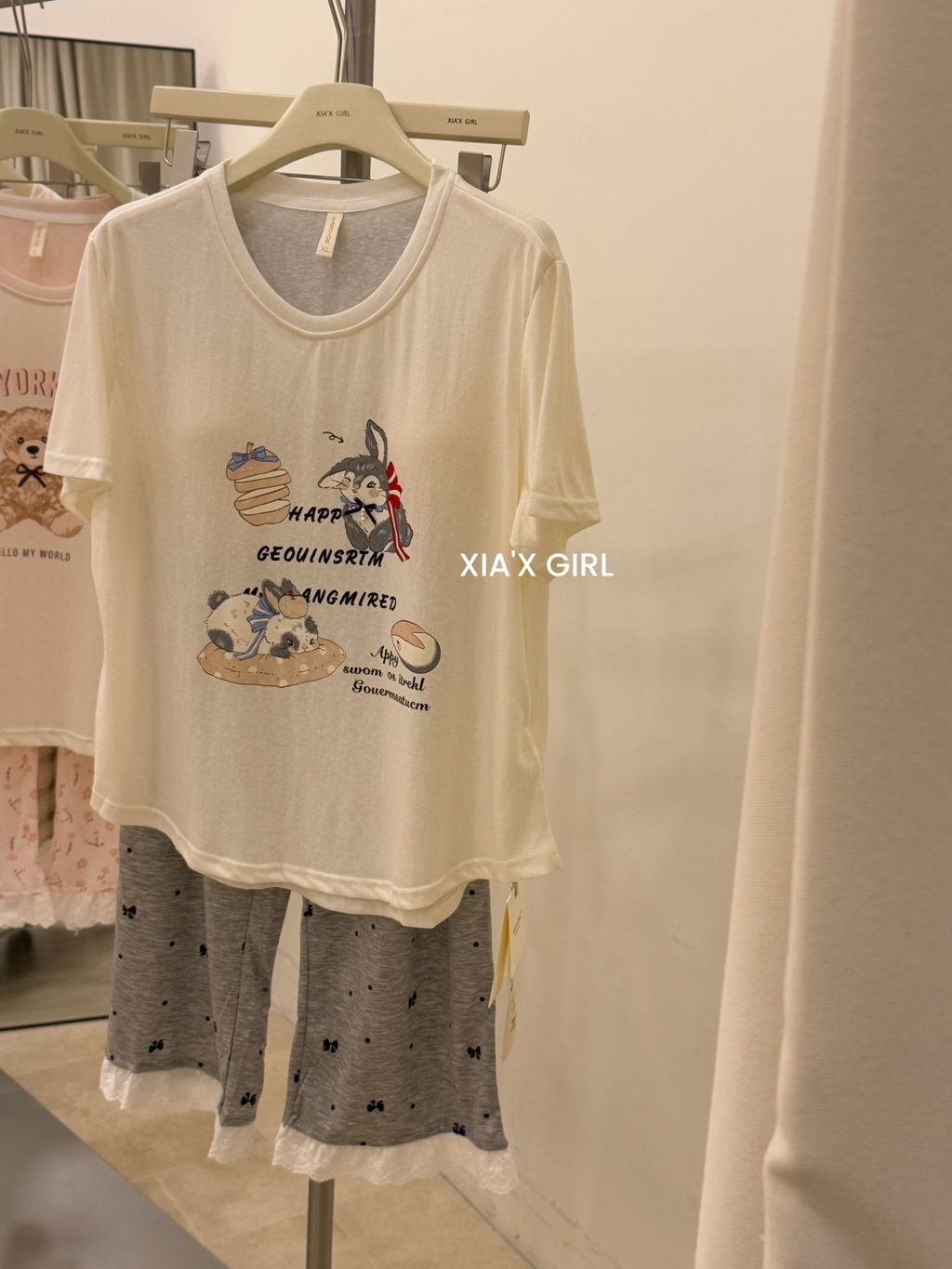 02323e2a78af7e2f5ab92e5ac46623f7