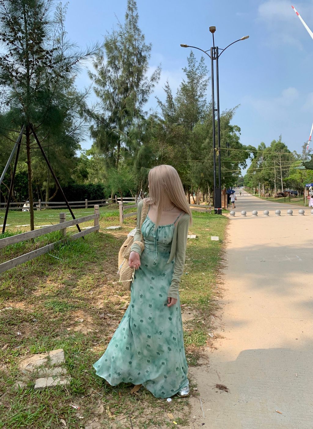 b2e7b41ffd9a66ab6ff15ac0b0443753