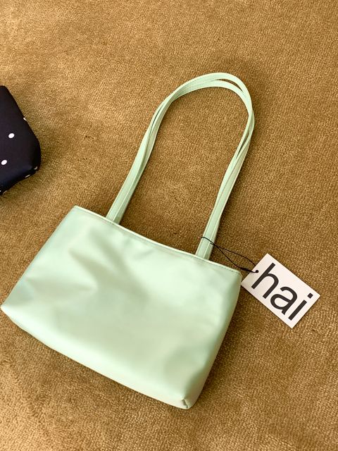 81d2cf0f9b56e78921d95a0152a57e1b