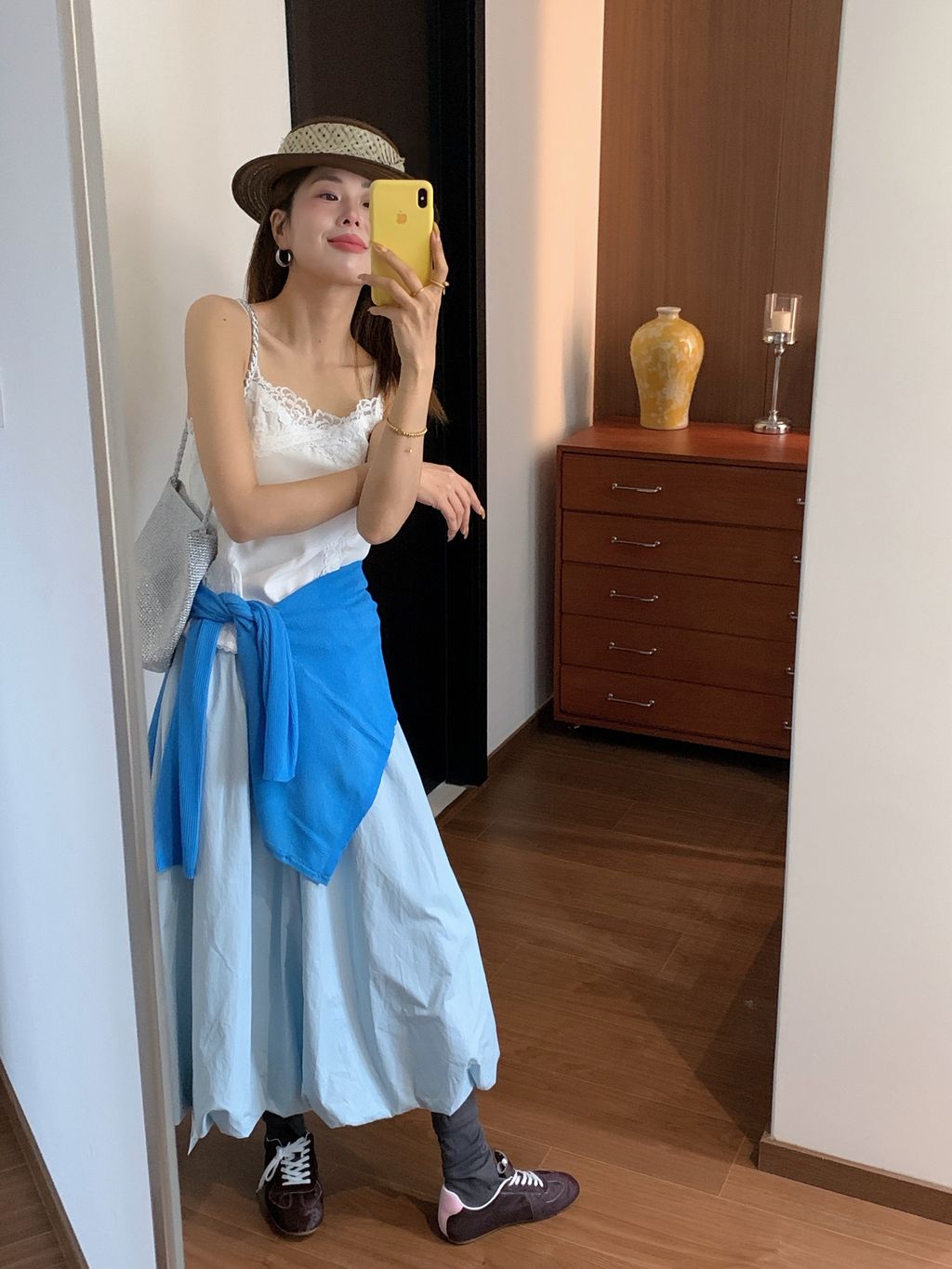 2adba4a1806f1f2ab13eba759a99c208