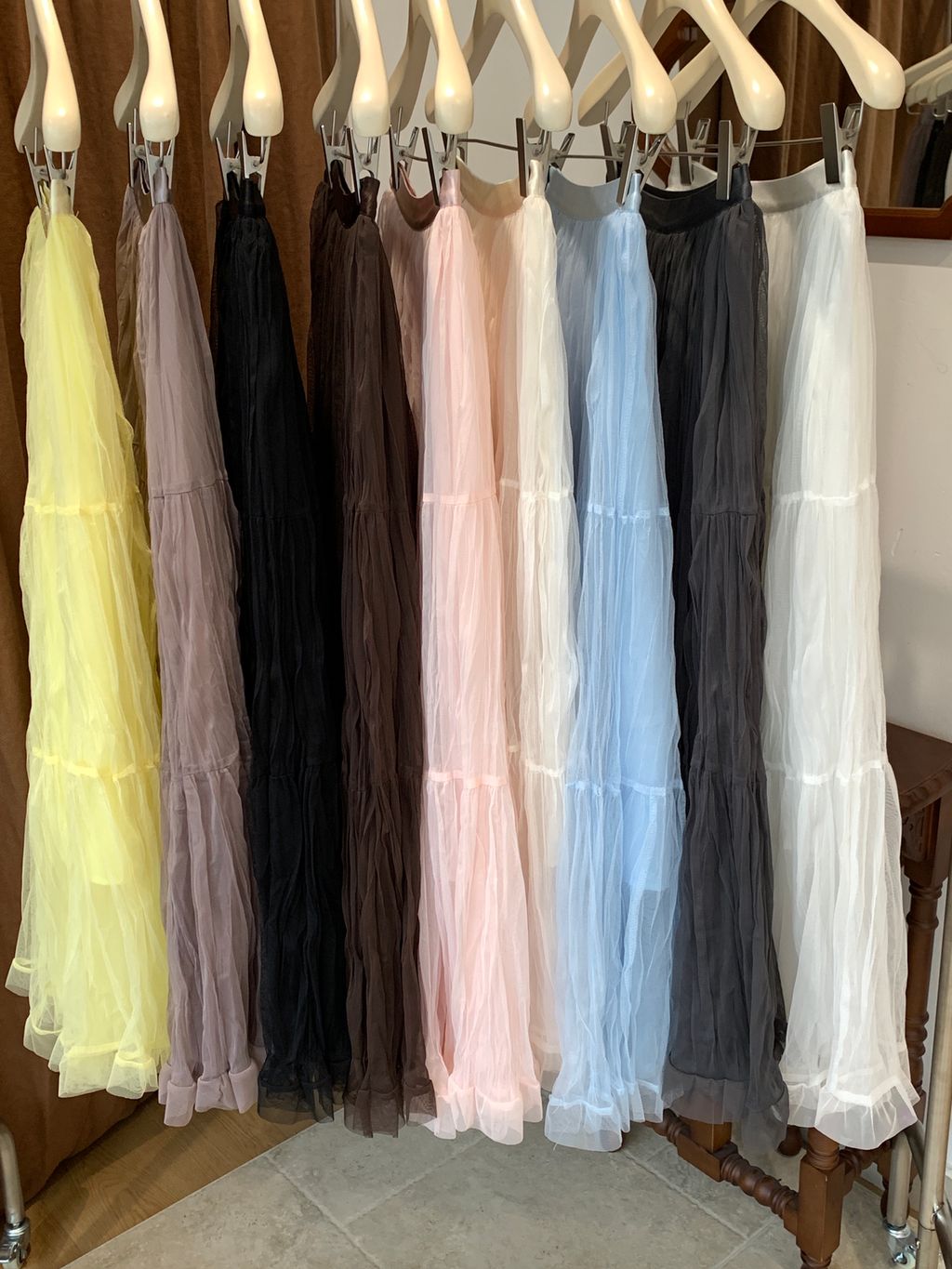 e8b17e03331d583f31f1c8f852b1a374